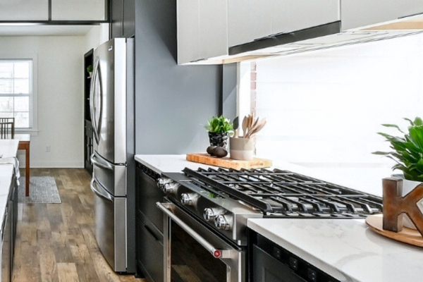 Postform Countertops for Modern Kitchens: Sleek, Affordable, and Stylish